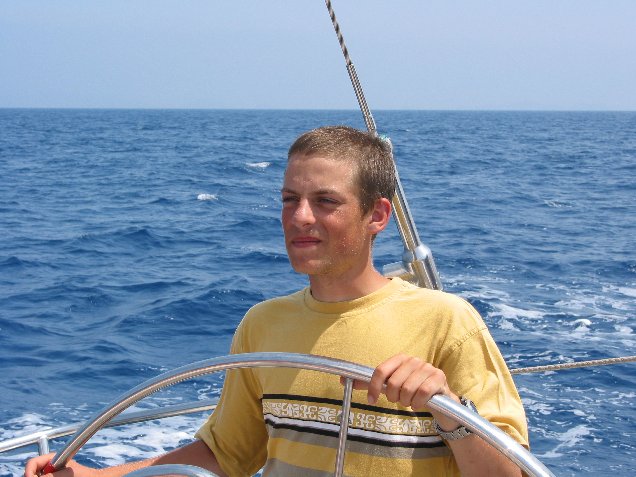 097.jpg - Mer calme - Antoine maintien le Cap 290 ...
